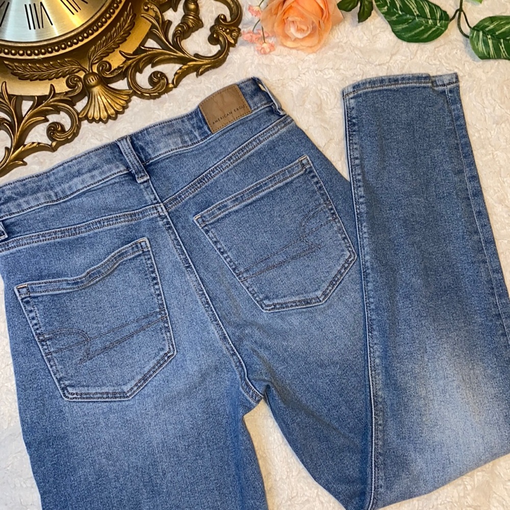 American Eagle Mom Jeans size 4 Stretch